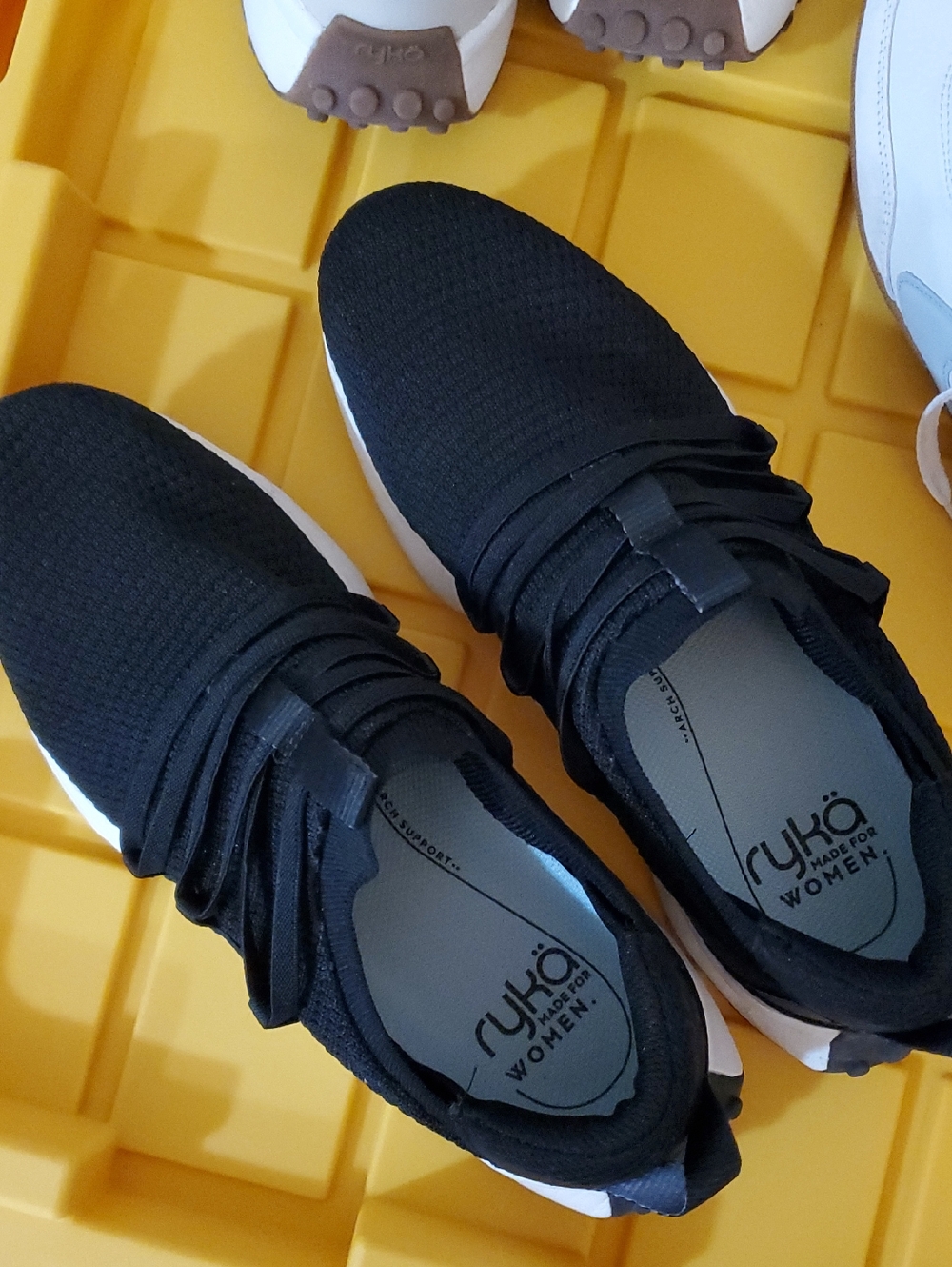 Ryka Slip On Sneaker Size 10M EUR 41
